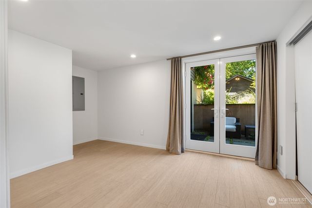 3033 45th Avenue SW, Seattle, WA 98116