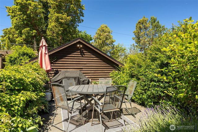 3033 45th Avenue SW, Seattle, WA 98116