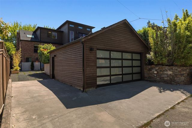 3033 45th Avenue SW, Seattle, WA 98116