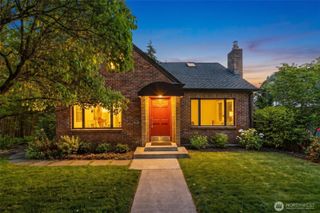 3033 45th Avenue SW, Seattle, WA 98116