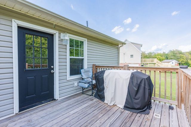 139 Apple Valley Court, Charleston, TN 37310