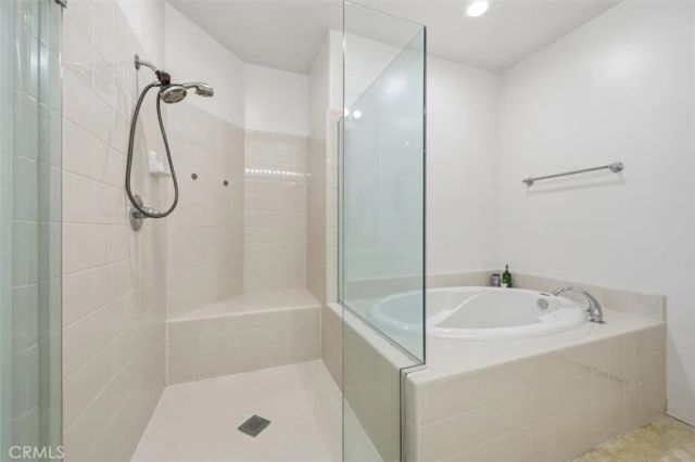 2889 Plaza Del Amo 515, Torrance, CA 90503