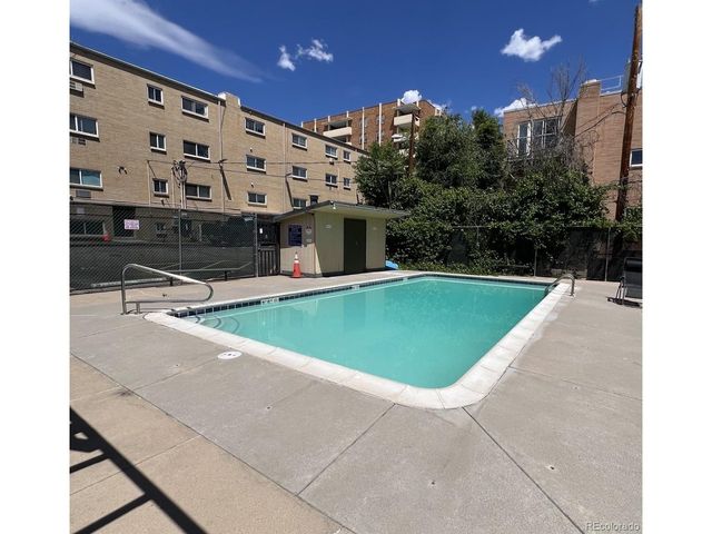 830 20th St 303, Boulder, CO 80302