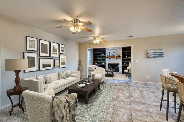 326 Sunrise HLS, Lampasas, TX 76550