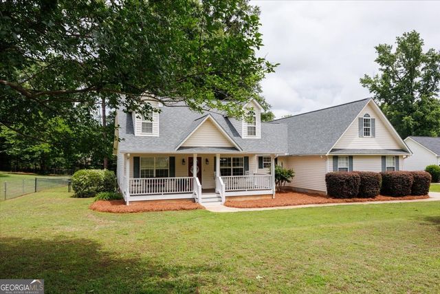 557 Aarons Circle, Gray, GA 31032