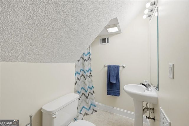557 Aarons Circle, Gray, GA 31032