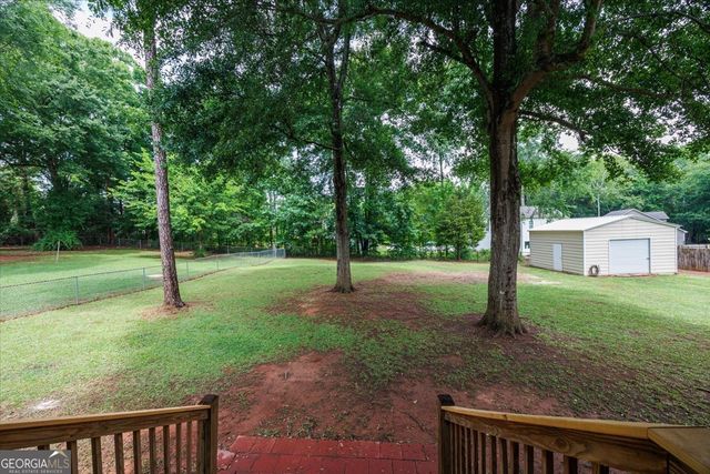 557 Aarons Circle, Gray, GA 31032