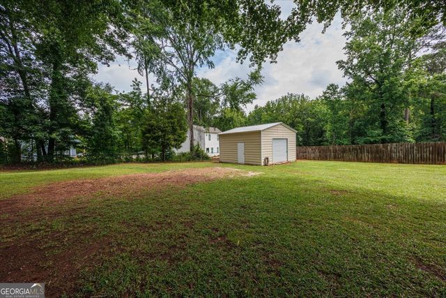 557 Aarons Circle, Gray, GA 31032
