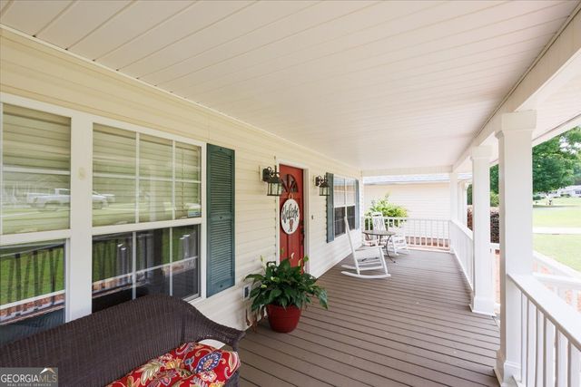 557 Aarons Circle, Gray, GA 31032