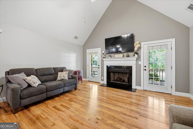 557 Aarons Circle, Gray, GA 31032