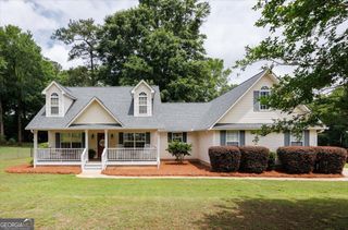 557 Aarons Circle, Gray, GA 31032