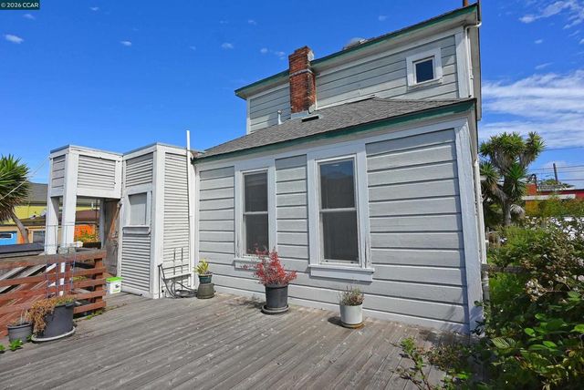 979 Grace Ave, Oakland, CA 94608