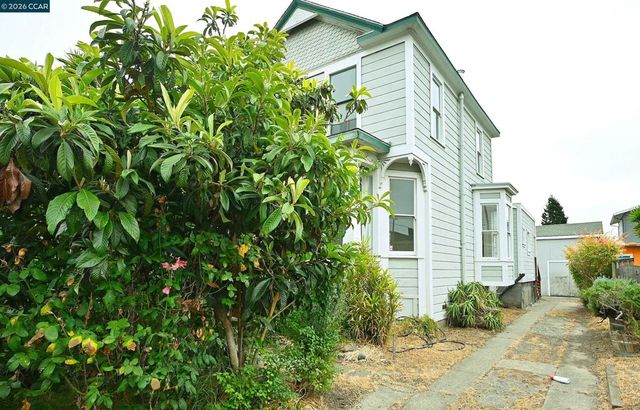 979 Grace Ave, Oakland, CA 94608