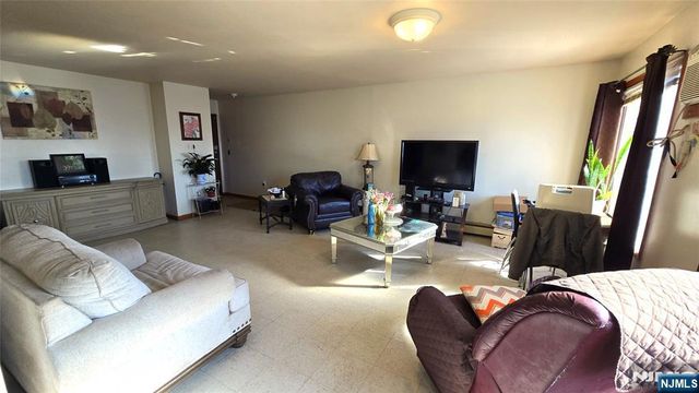 384-390 River Street, Paterson, NJ 07524