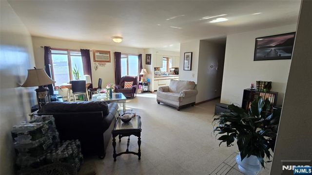 384-390 River Street, Paterson, NJ 07524