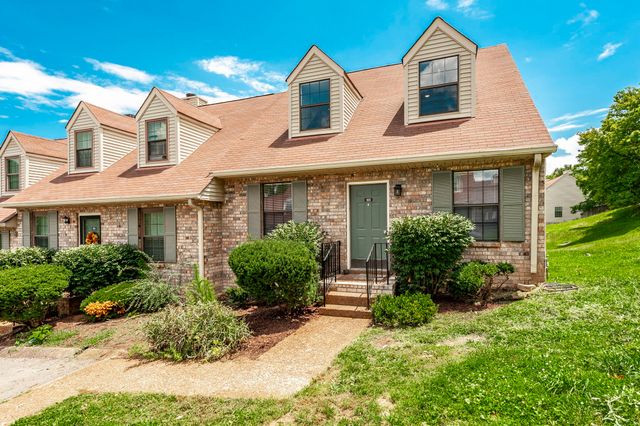 101 Deerpoint Ln, Hendersonville, TN 37075