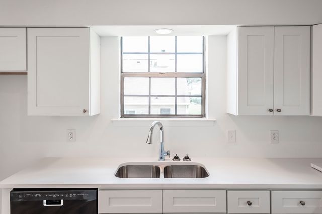 101 Deerpoint Ln, Hendersonville, TN 37075