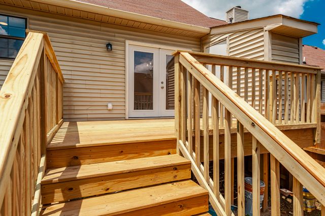 101 Deerpoint Ln, Hendersonville, TN 37075