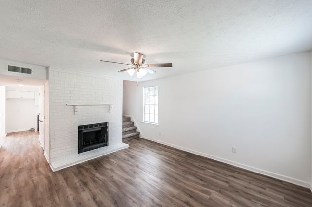 101 Deerpoint Ln, Hendersonville, TN 37075