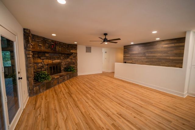11 Shepton Lane, Bella Vista, AR 72715
