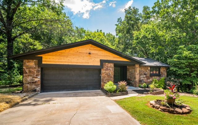 11 Shepton Lane, Bella Vista, AR 72715
