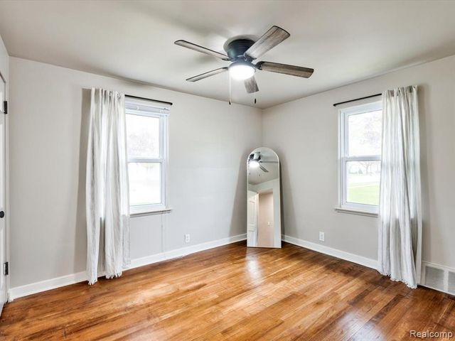 2846 Cooper Avenue, Port Huron, MI 48060