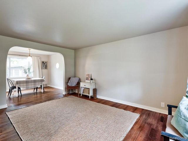 2846 Cooper Avenue, Port Huron, MI 48060