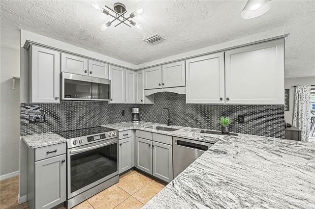 1171 Jericho Avenue NW, Palm Bay, FL 32907
