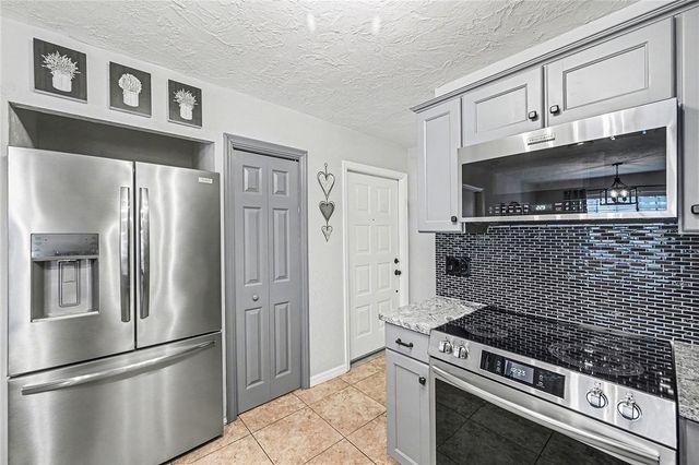 1171 Jericho Avenue NW, Palm Bay, FL 32907