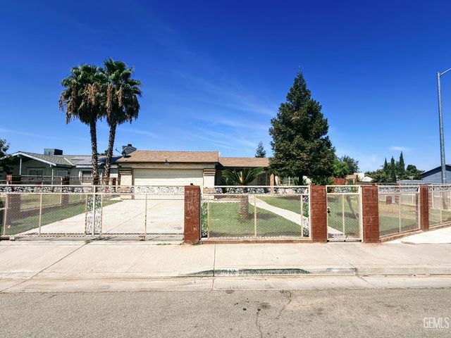 412 Leeta Street, Bakersfield, CA 93307
