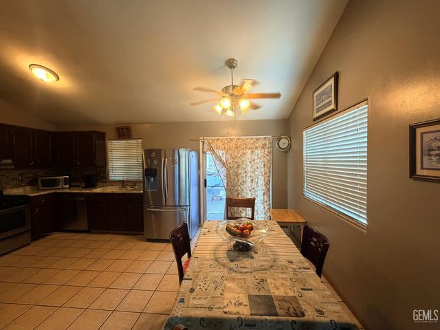 412 Leeta Street, Bakersfield, CA 93307