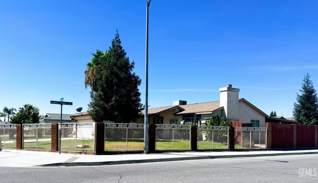 412 Leeta Street, Bakersfield, CA 93307