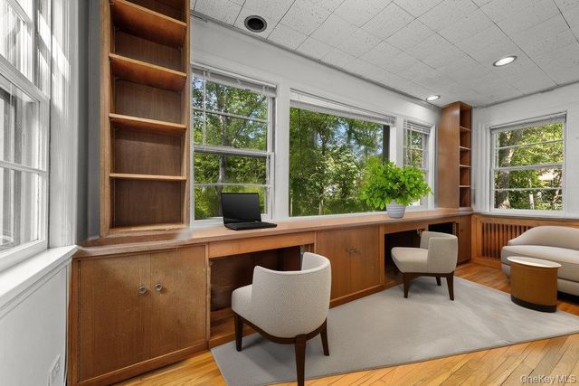 40 Pine Brook Drive, Larchmont, NY 10538