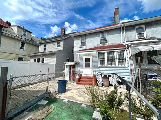 94-24 41st Road, Elmhurst, NY 11373