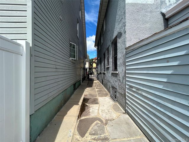 94-24 41st Road, Elmhurst, NY 11373