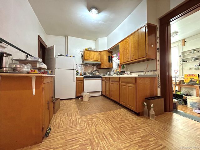 94-24 41st Road, Elmhurst, NY 11373