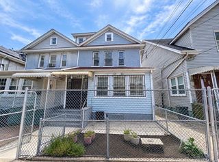 94-24 41st Road, Elmhurst, NY 11373