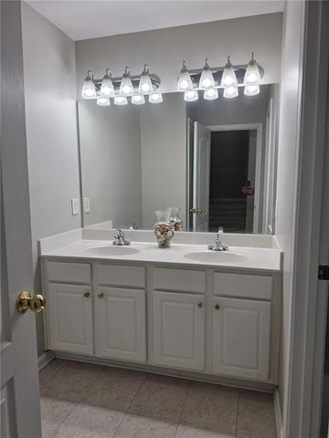 1712 Hillside Bend Crossing, Lawrenceville, GA 30043