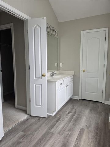 1712 Hillside Bend Crossing, Lawrenceville, GA 30043