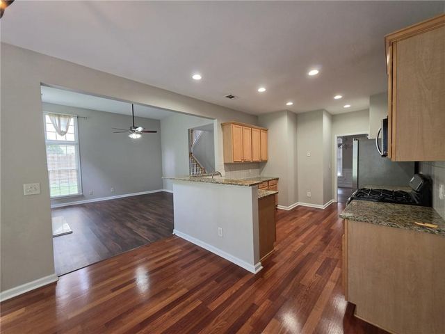 1712 Hillside Bend Crossing, Lawrenceville, GA 30043