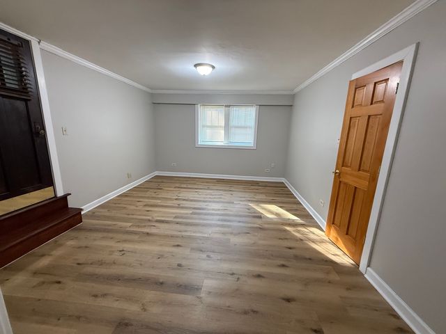 102 Lincoln Avenue GDN, Riverside, IL 60546