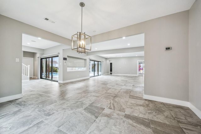 922 Crossroads Drive, Houston, TX 77079