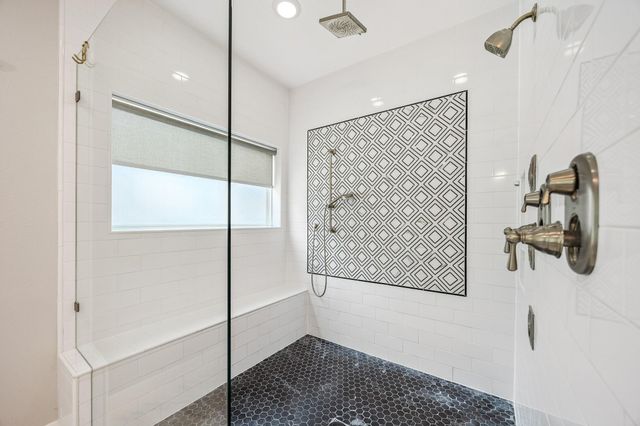 922 Crossroads Drive, Houston, TX 77079