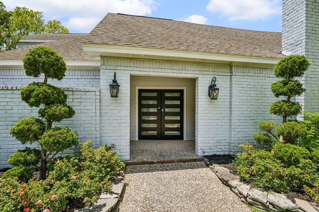 922 Crossroads Drive, Houston, TX 77079