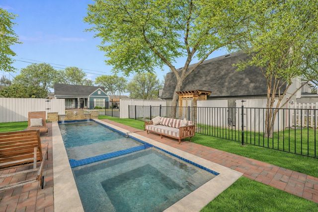 811 N Church Street, Mckinney, TX 75069