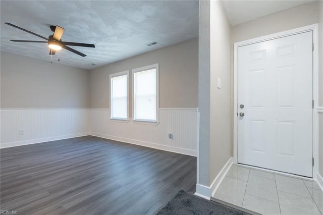 4032 Sloop TRL, Chesapeake, VA 23321