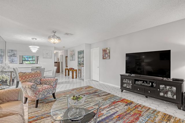 21662 Arriba Real 44-D, Boca Raton, FL 33433