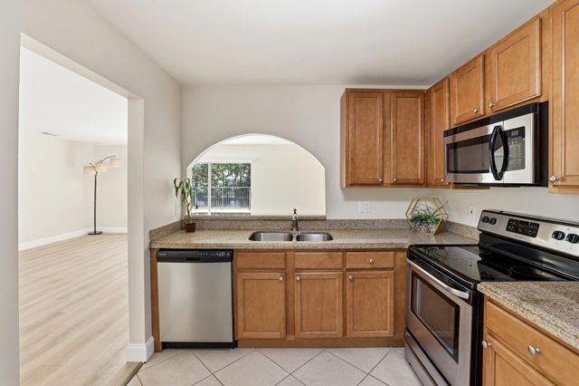 9774 Lancaster Place, Boca Raton, FL 33434