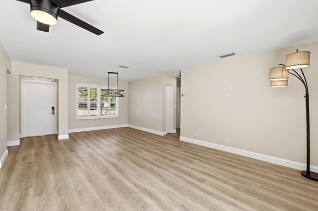 9774 Lancaster Place, Boca Raton, FL 33434