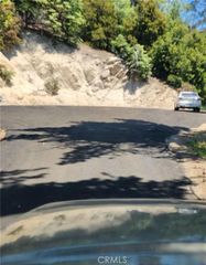 900 Lo Lane, Twin Peaks, CA 92391